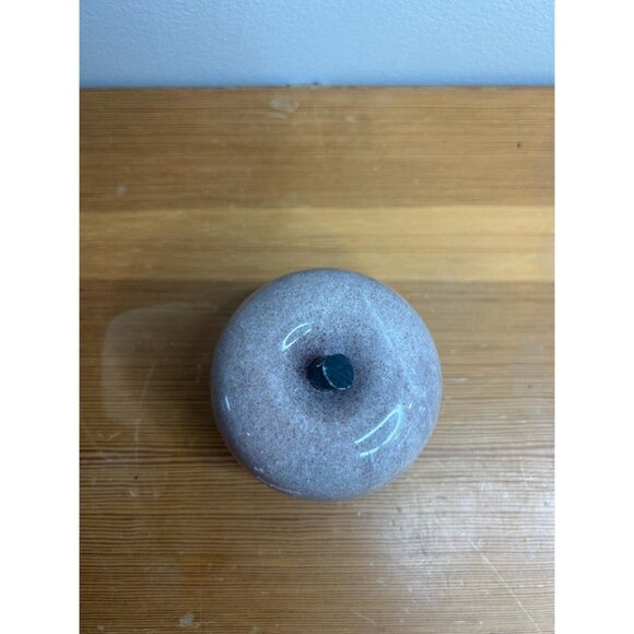 Vintage Alabaster Marble Stone apple Paperweight Décor With Brass Stem fruit - Picture 4 of 6